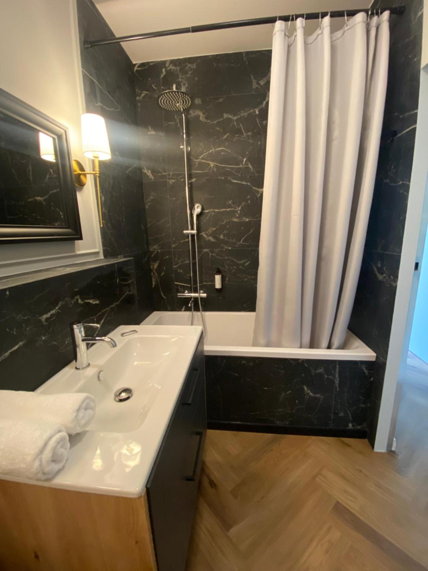 Natura Luxury Apartment Cracóvia Exterior foto